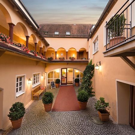 Boardinghouse Pfarrkirchen Hotel Exterior foto